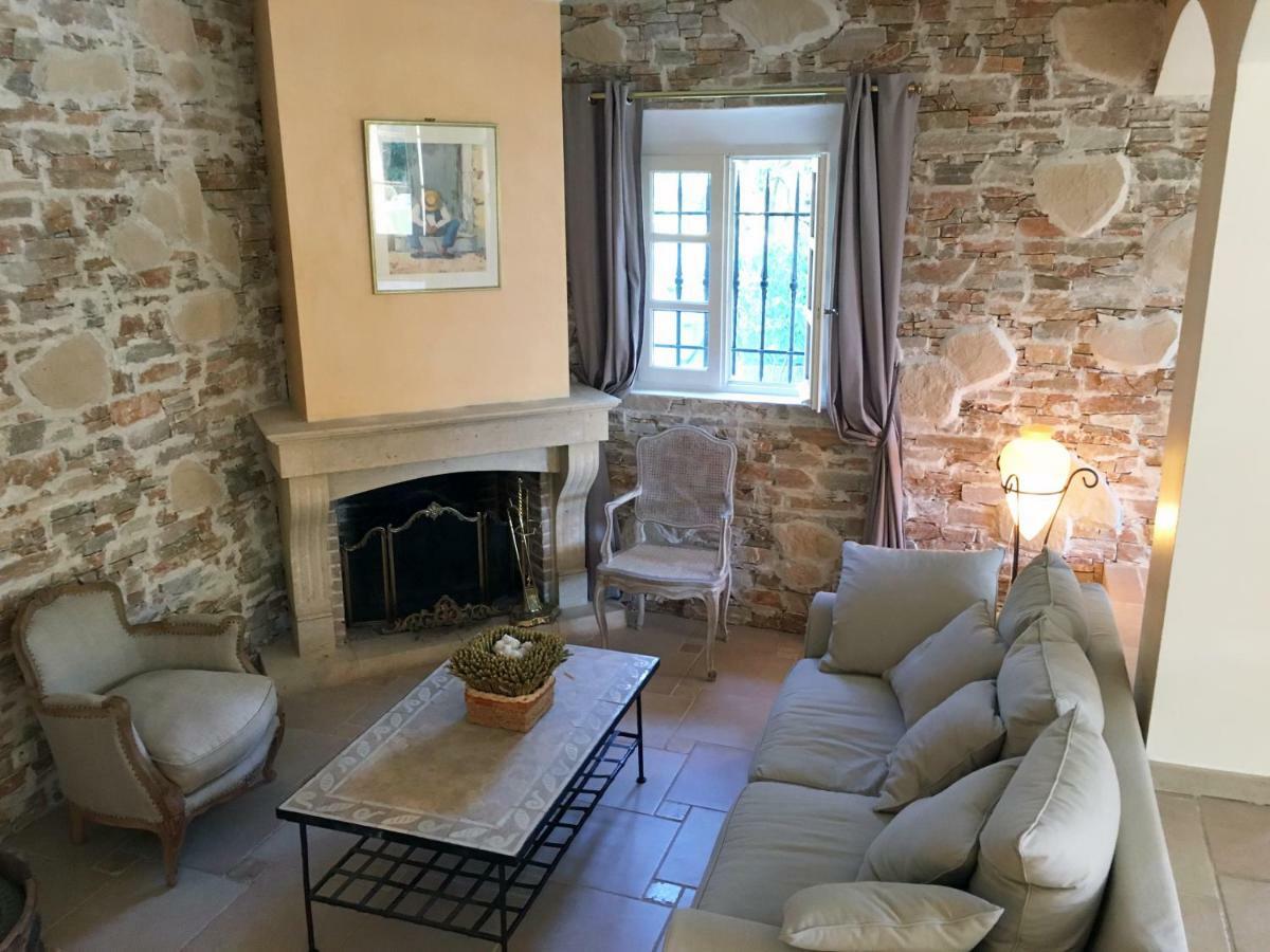 Bed and Breakfast Le Champmazet Ла Рокет-Сюр-Сиань Экстерьер фото