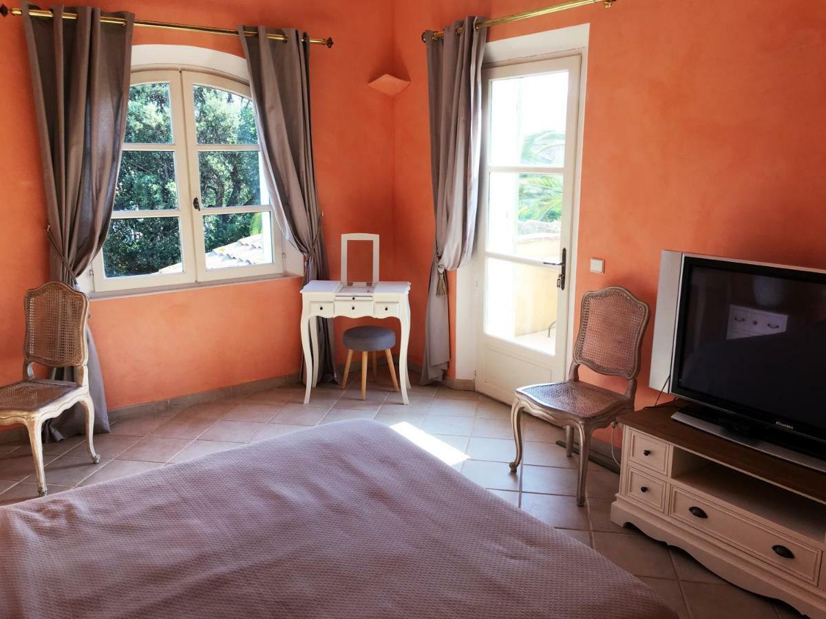 Bed and Breakfast Le Champmazet Ла Рокет-Сюр-Сиань Экстерьер фото